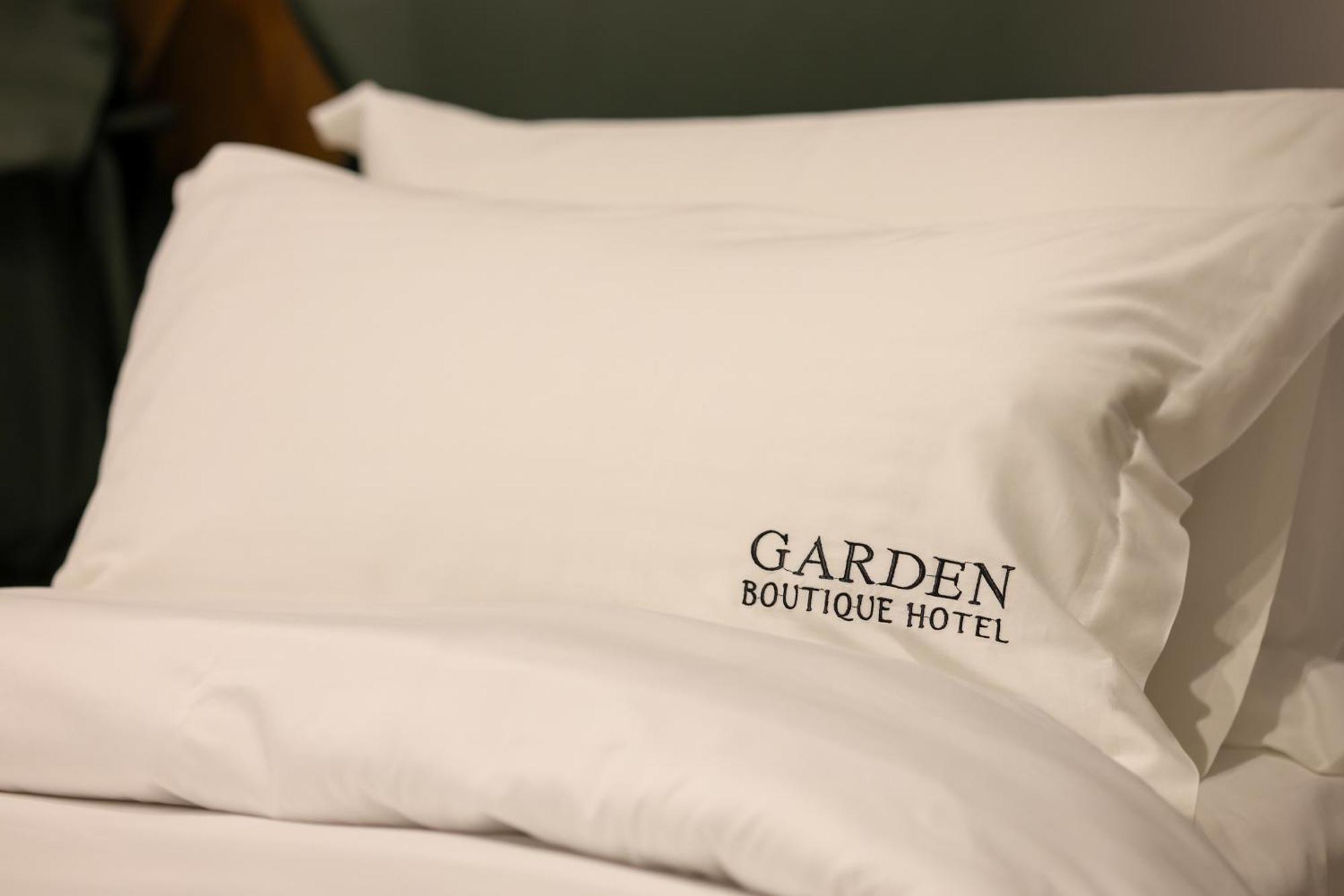 Garden Boutique Hotel Tirana Exterior foto
