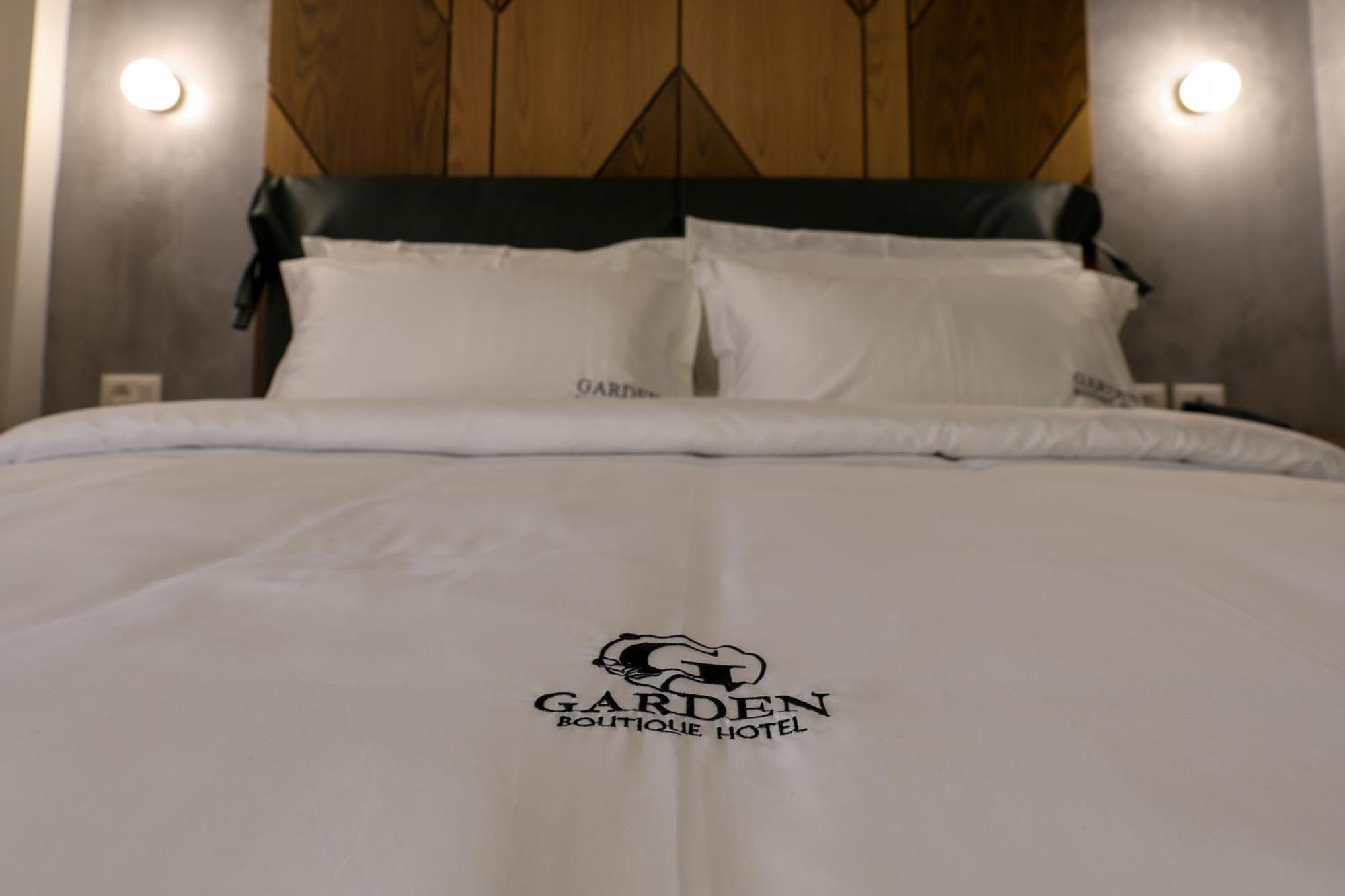 Garden Boutique Hotel Tirana Exterior foto