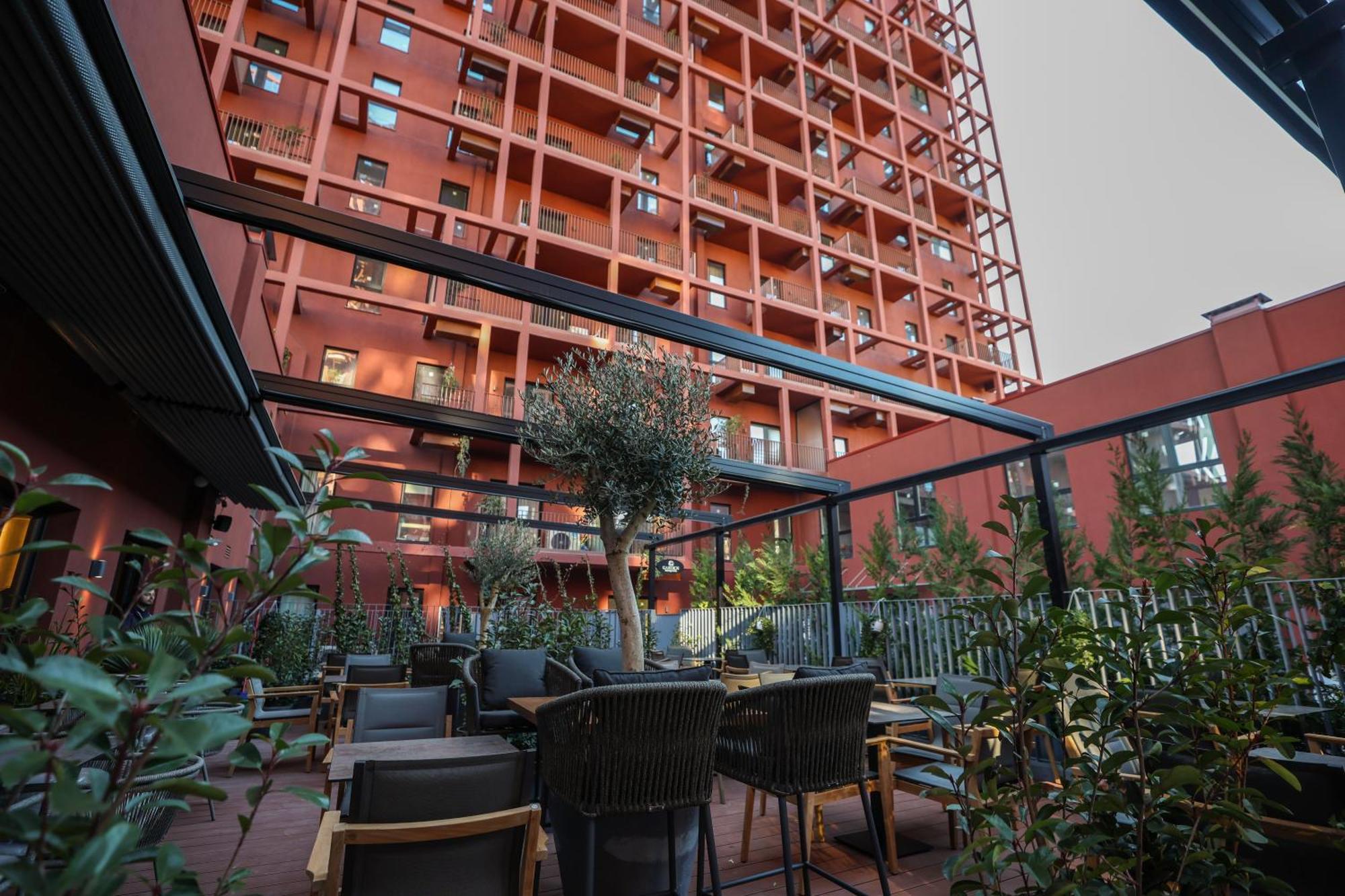 Garden Boutique Hotel Tirana Exterior foto